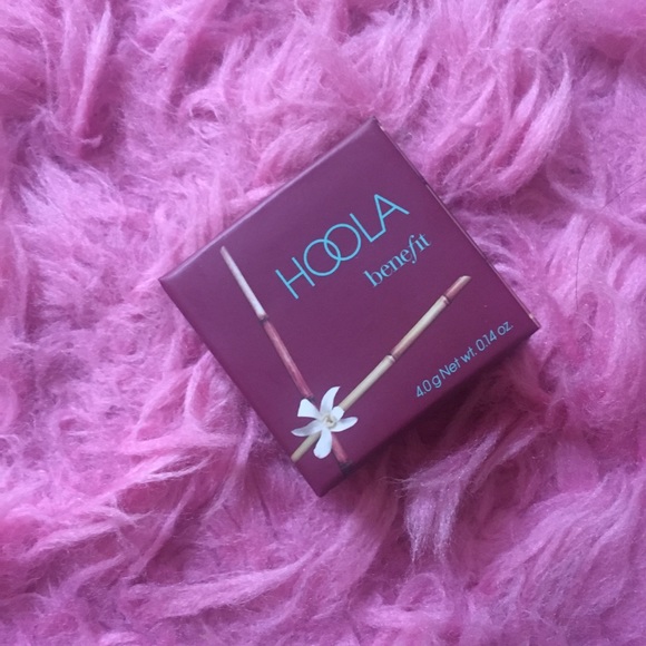 NEW! Benefit’s Award-Winning Hoola Bronzer! - Picture 5 of 5